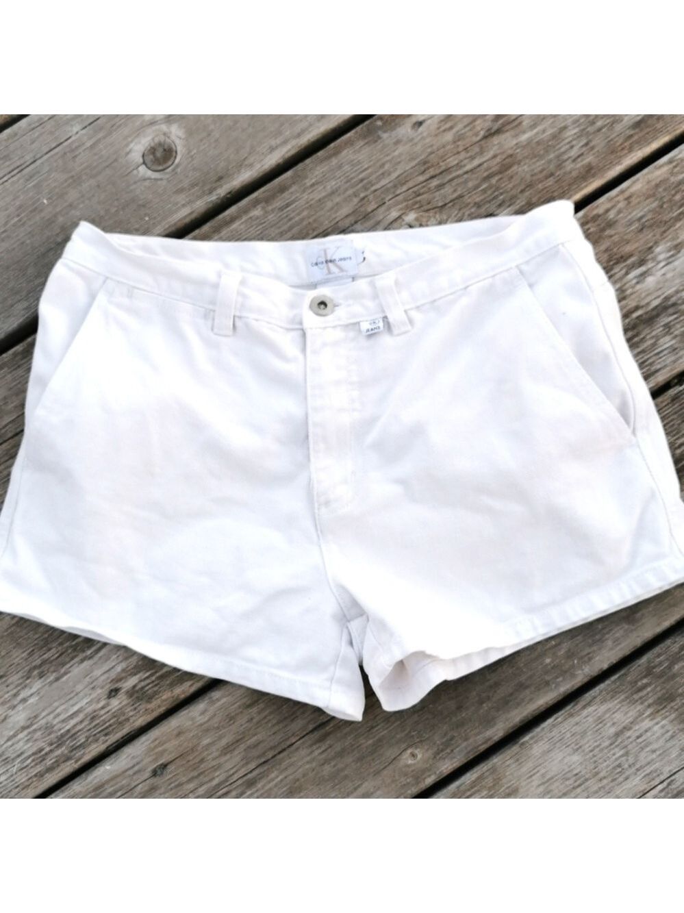 Vintage 90's Rare Find ⭐Calvin Klein Jean Shorts. Size 7.